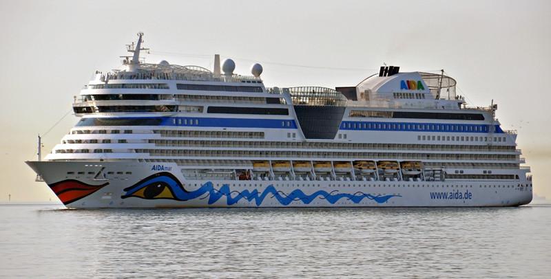 AIDAMAR. Rakennettu Meyer Werft:n telakalla Papenburgissa Saksassa 2012. 252x35m. Syväys 7,3m. Aida Cruises. Italia